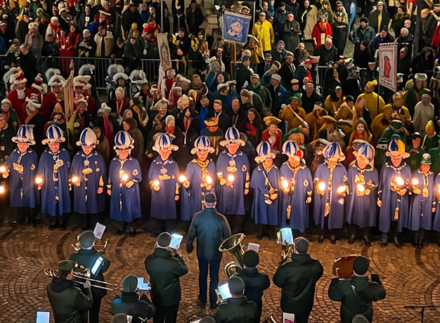 2027 Zapfenstreich 650x488